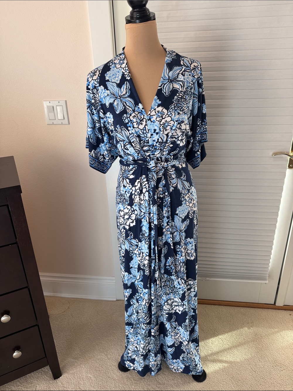 Lilly Pulitzer Maxi Dress-size 4, perfect condition